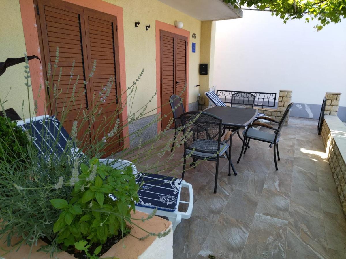 Apartmani Katarina Barbat na Rabu Exterior photo