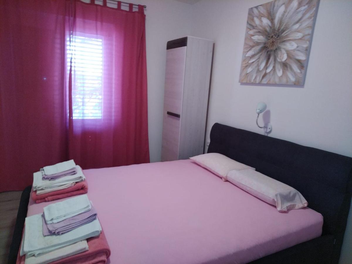 Apartmani Katarina Barbat na Rabu Exterior photo
