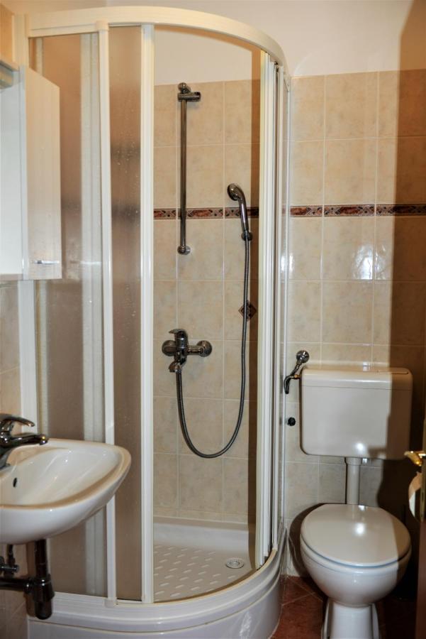 Apartmani Katarina Barbat na Rabu Exterior photo