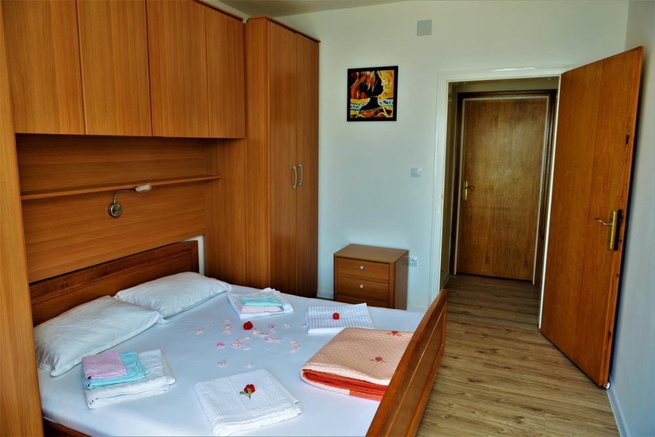 Apartmani Katarina Barbat na Rabu Exterior photo